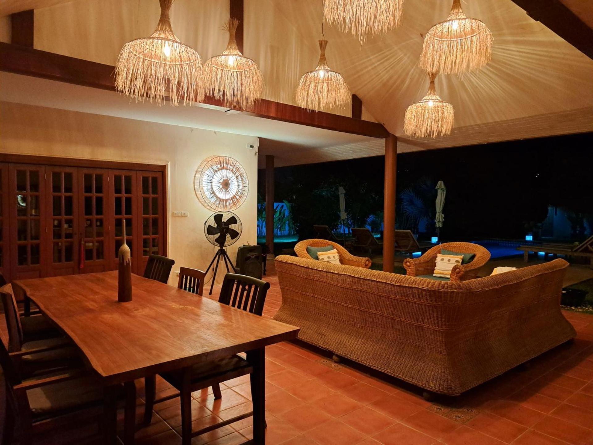 Laura Guest House-Adult Only- Hua Thanon  Exterior photo
